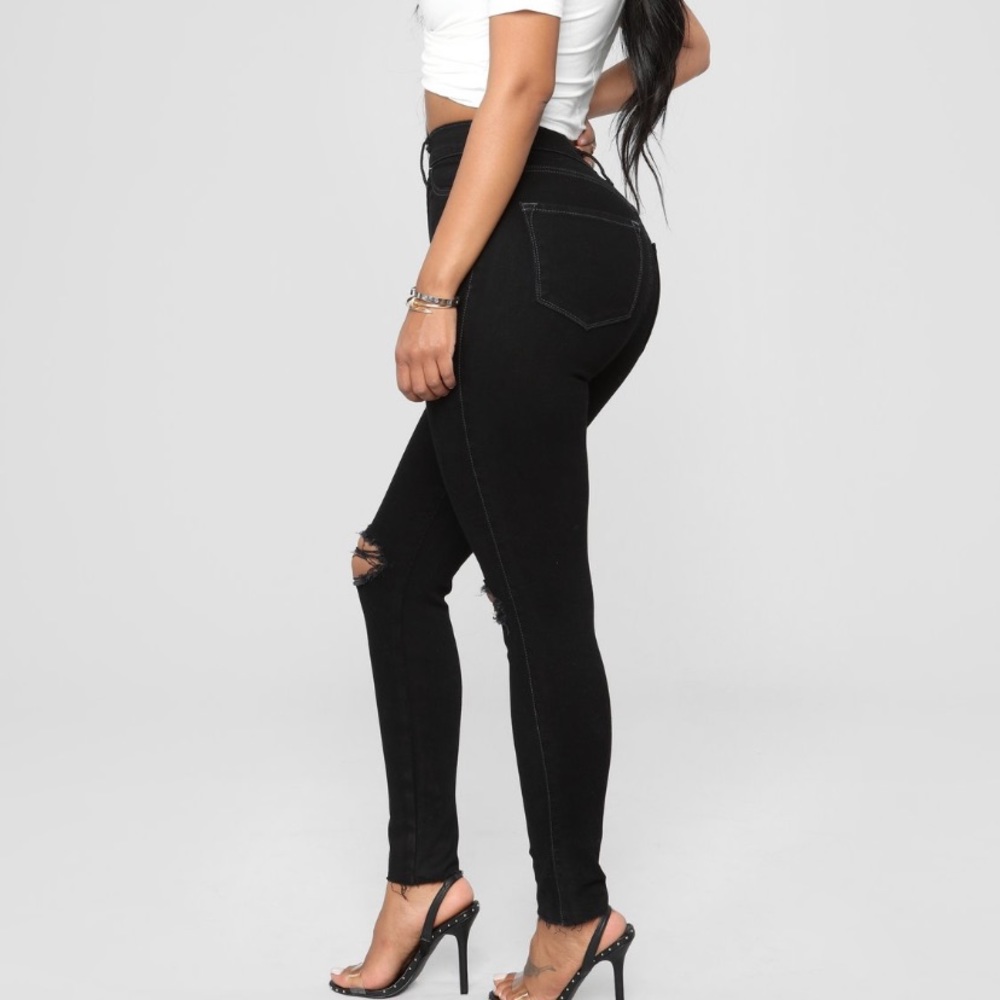 Fashion nova jeans “she bad”